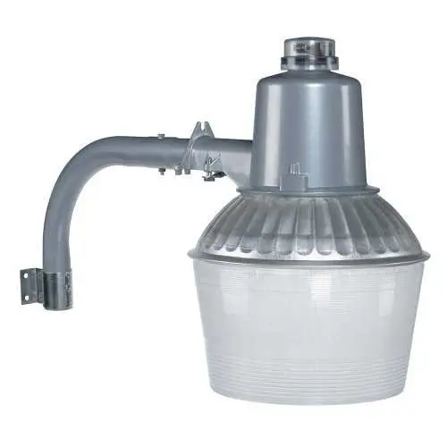 150W Aluminum Outdoor Floodlight With Dusk-To-Dawn Sensor 1