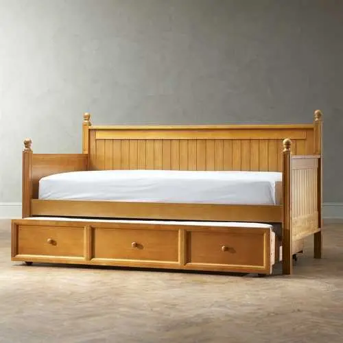 Contemporary Twin Daybed With Pull-Out Trundle – Maple Finish 1