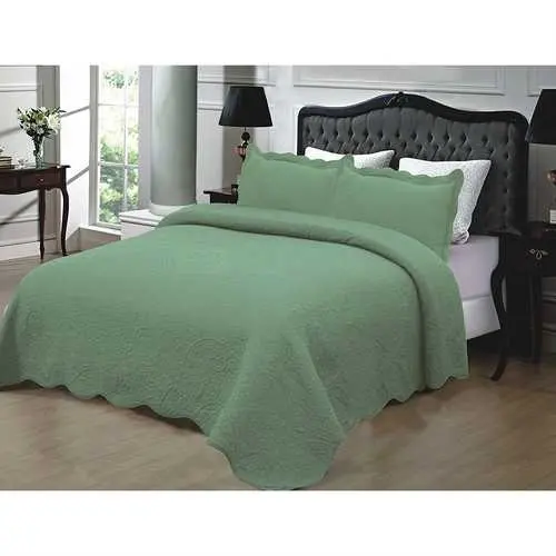 Sage Green Quilted Cotton Bedspread Set – Full/Queen, 3-Piece With Matching Shams 1