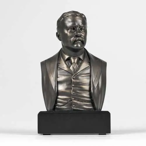 Theodore Roosevelt Bust – 6-Inch Bronze-Finished Sculpture On Solid Base 1