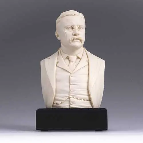 White Theodore Roosevelt Bust Statue – 6-Inch Sculptural Portrait 1