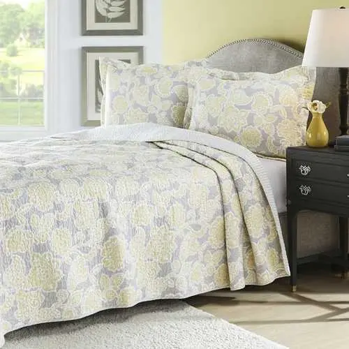 Yellow And Gray King Reversible Cotton Quilt Coverlet Set 1